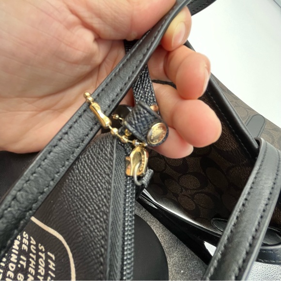 Coach Signature coated canvas with smooth leather tote - Picture 13 of 16